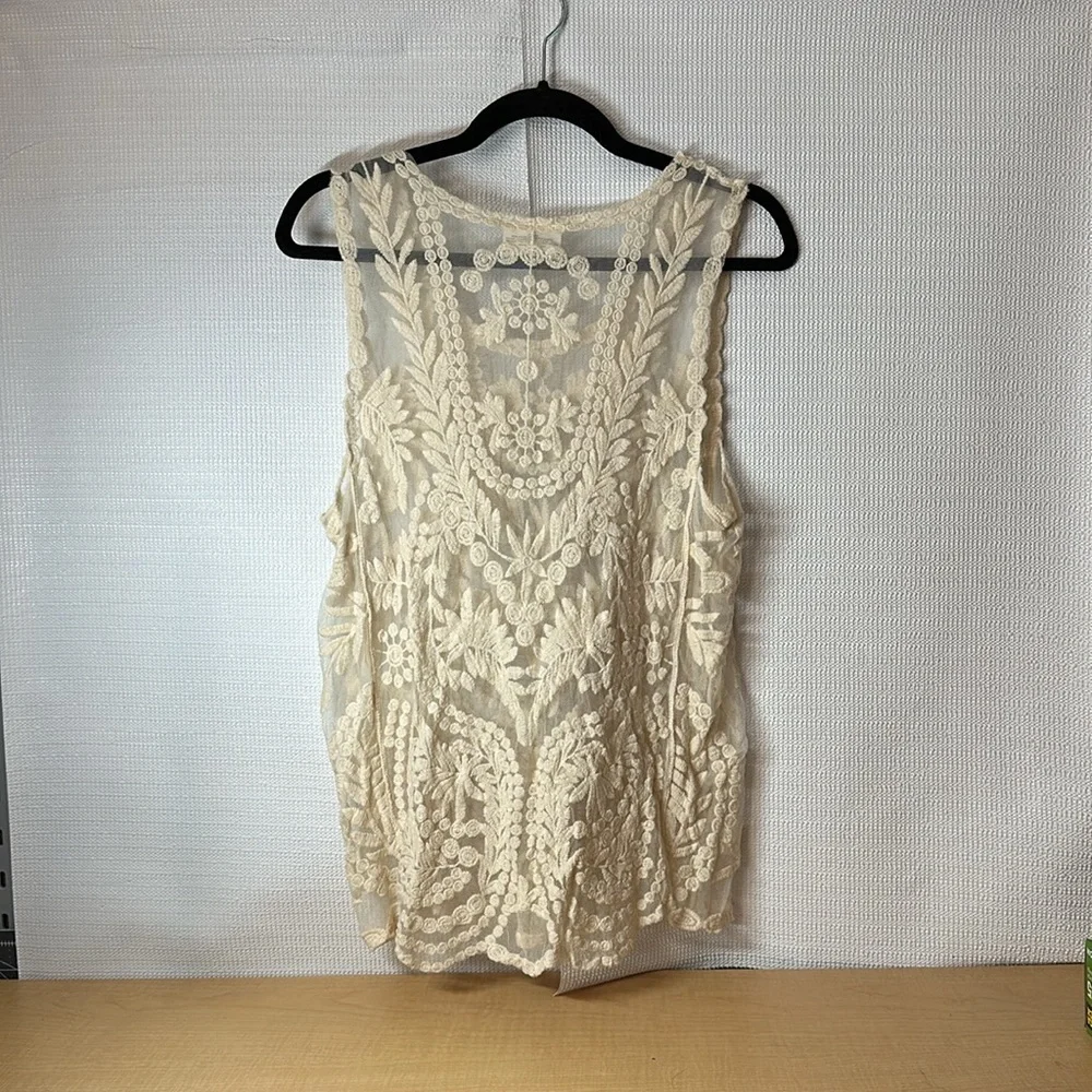 BOBBIE BROOKS Medium Shear Beige Sleeveless Embroidered Womens Lace Blouse - Picture 2 of 5